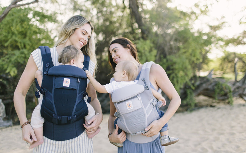 Ergobaby Adapt bæresele Cool Air Mesh i blå (Deep Blue)