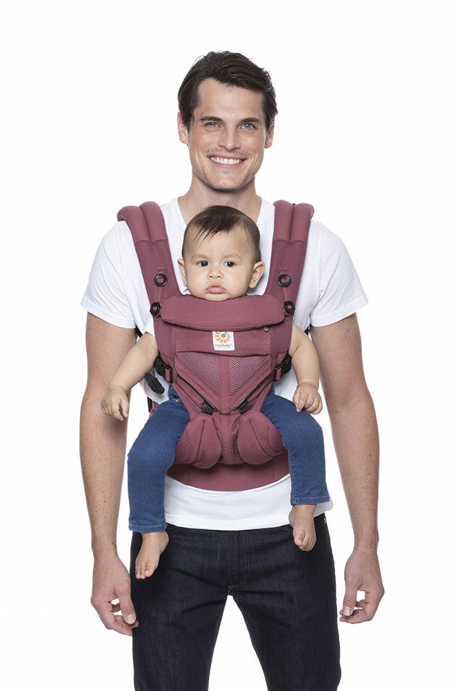 Ergobaby Omni 360 Cool Air bæresele i bordeaux (Plum)